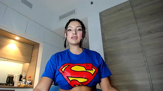 alexademie1 online show from October 2025 01:45:01 PM