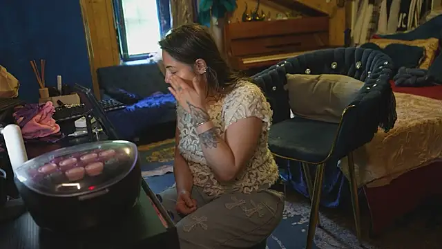 VanessaDoyle online show from June 2026 09:32:01 AM