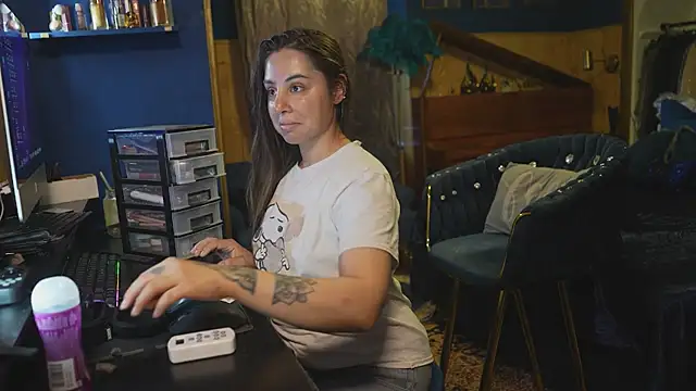 VanessaDoyle online show from July 2026 10:44:01 AM