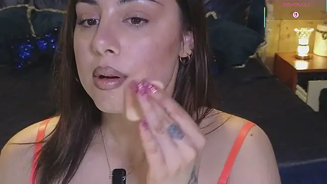 Snapshot of VanessaDoyle chatting on March 2025 07:35:02 AM VanessaDoyle online show from March 2025 07:35:02 AM