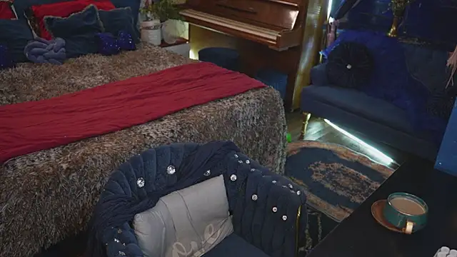 VanessaDoyle online show from November 2025 12:59:01 AM