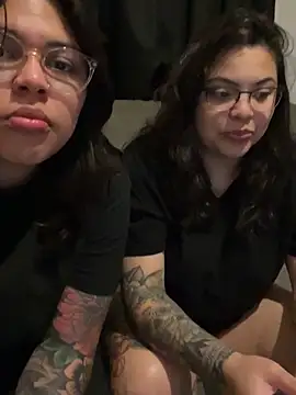 Snapshot of drizzypeach602 chatting on September 2025 03:19:02 AM drizzypeach602 online show from September 2025 03:19:02 AM