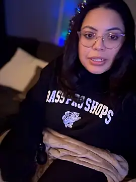 Snapshot of drizzypeach602 chatting on November 2025 03:17:02 AM drizzypeach602 online show from November 2025 03:17:02 AM