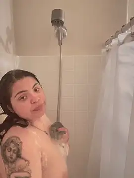 Snapshot of drizzypeach602 chatting on March 2025 09:16:01 AM drizzypeach602 online show from March 2025 09:16:01 AM