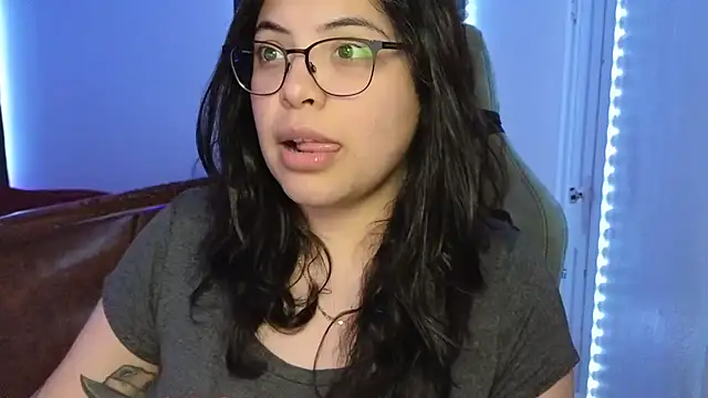 Snapshot of drizzypeach602 chatting on October 2025 05:19:02 AM drizzypeach602 online show from October 2025 05:19:02 AM