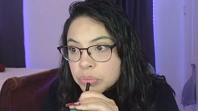 Snapshot of drizzypeach602 chatting on October 2025 01:40:01 AM drizzypeach602 online show from October 2025 01:40:01 AM