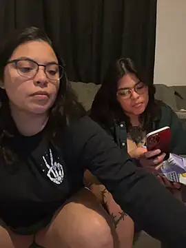 Snapshot of drizzypeach602 chatting on September 2025 04:40:02 AM drizzypeach602 online show from September 2025 04:40:02 AM