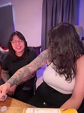 drizzypeach602 online show from December 2025 01:41:02 AM