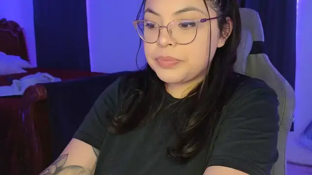 Snapshot of drizzypeach602 chatting on November 2025 04:02:02 AM drizzypeach602 online show from November 2025 04:02:02 AM