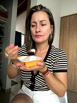 Verito hot online show from November 2025 07:47:02 PM