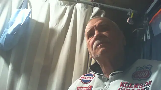 Snapshot of nonnomaturobisex chatting on November 2025 07:57:02 AM nonnomaturobisex online show from November 2025 07:57:02 AM