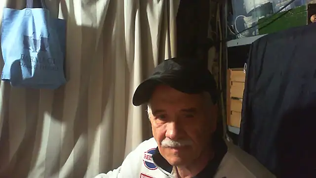 Snapshot of nonnomaturobisex chatting on November 2025 09:02:01 AM nonnomaturobisex online show from November 2025 09:02:01 AM