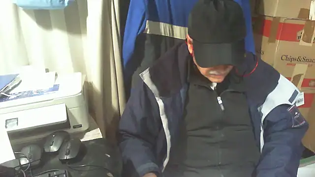 Snapshot of nonnomaturobisex chatting on January 2026 10:51:01 AM nonnomaturobisex online show from January 2026 10:51:01 AM