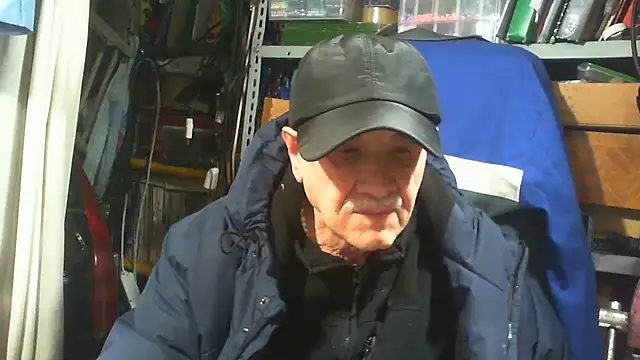 Snapshot of nonnomaturobisex chatting on December 2025 08:17:02 AM nonnomaturobisex online show from December 2025 08:17:02 AM