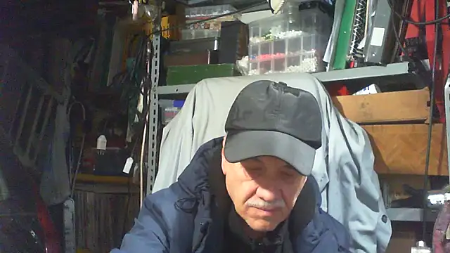 Snapshot of nonnomaturobisex chatting on December 2025 08:18:01 AM nonnomaturobisex online show from December 2025 08:18:01 AM