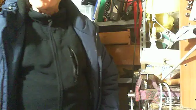 Snapshot of nonnomaturobisex chatting on December 2025 09:37:02 AM nonnomaturobisex online show from December 2025 09:37:02 AM