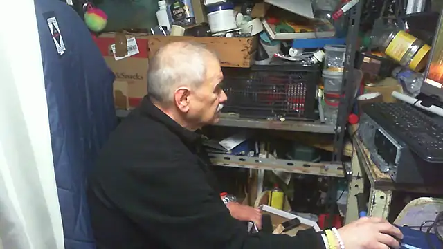 nonnomaturobisex online show from April 2026 07:01:01 AM