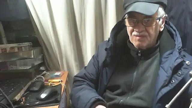 Snapshot of nonnomaturobisex chatting on December 2025 08:04:02 AM nonnomaturobisex online show from December 2025 08:04:02 AM