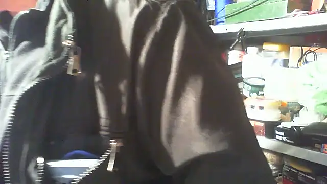 Snapshot of nonnomaturobisex chatting on November 2025 05:38:02 PM nonnomaturobisex online show from November 2025 05:38:02 PM