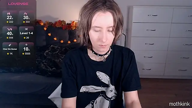 mothkink online show from November 2025 03:40:02 PM