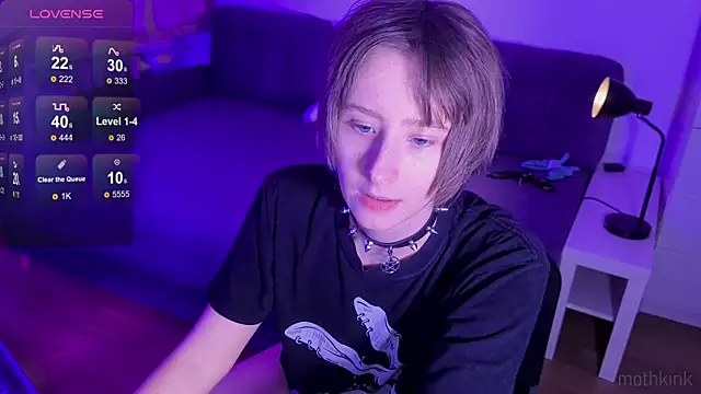 mothkink online show from December 2025 06:12:01 PM