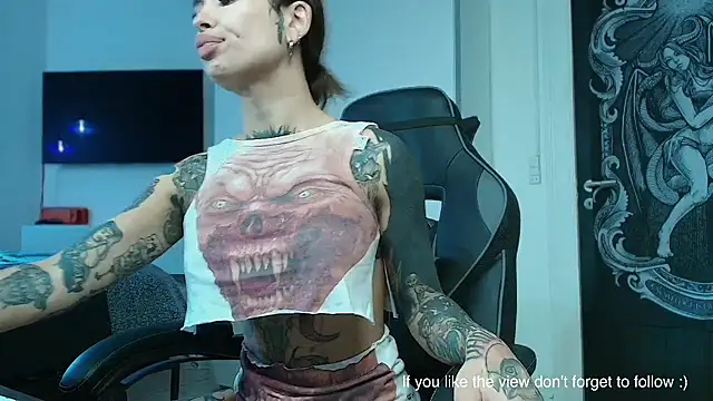 Rubbernina online show from March 2025 02:51:02 PM