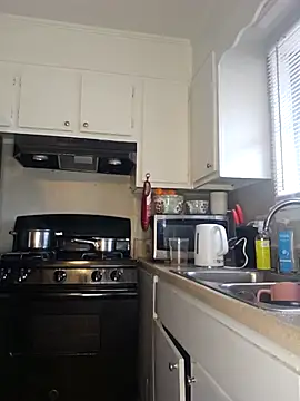 oliviaprettypussy online show from February 2026 07:36:01 PM