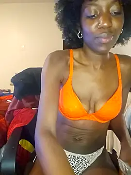 Snapshot of oliviaprettypussy chatting on October 2025 01:32:02 PM oliviaprettypussy online show from October 2025 01:32:02 PM