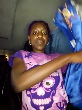 Snapshot of oliviaprettypussy chatting on November 2025 04:00:02 AM oliviaprettypussy online show from November 2025 04:00:02 AM