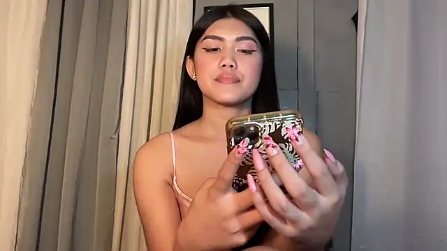 Snapshot of Delicate_Savannah chatting on November 2025 06:12:02 PM Delicate Savannah online show from November 2025 06:12:02 PM