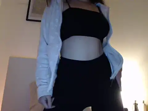 ocean eyess  online show from November 2025 06:52:02 PM