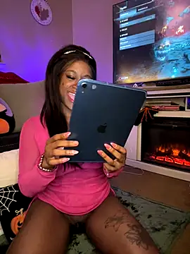 Tikalalin online show from November 2025 12:26:01 AM