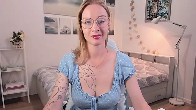MissRightX online show from September 2025 11:17:02 AM