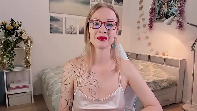 MissRightX online show from November 2025 09:15:02 AM