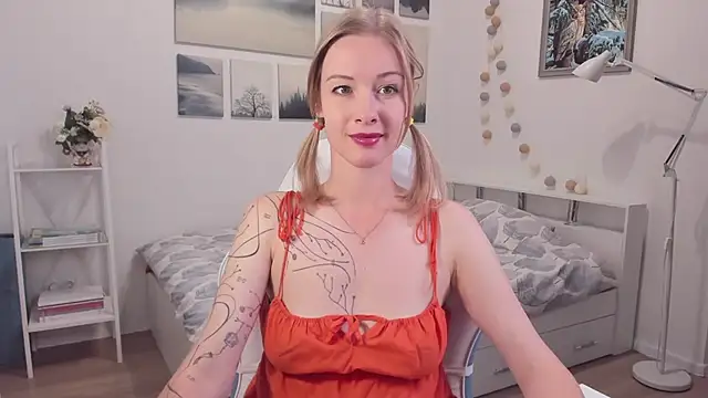 MissRightX online show from September 2025 10:11:02 AM