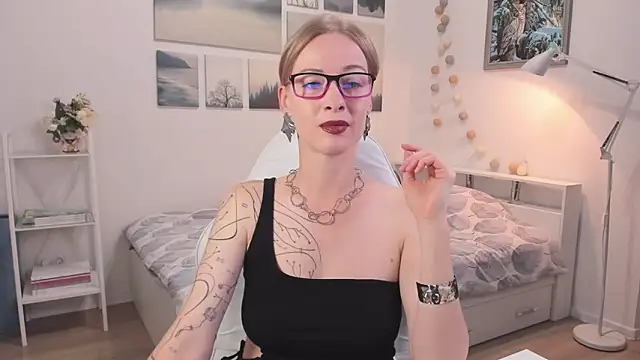 MissRightX online show from September 2025 09:49:01 AM