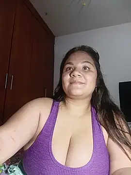 Snapshot of Van3orgasm4me chatting on October 2025 01:52:01 PM Van3orgasm4me online show from October 2025 01:52:01 PM