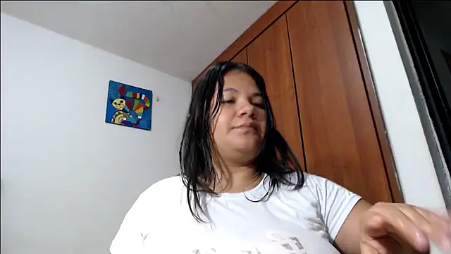 Snapshot of Van3orgasm4me chatting on May 2026 07:01:02 AM Van3orgasm4me online show from May 2026 07:01:02 AM