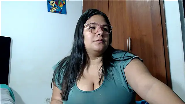Snapshot of Van3orgasm4me chatting on May 2026 09:31:02 AM Van3orgasm4me online show from May 2026 09:31:02 AM