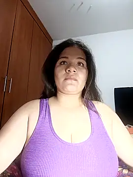 Snapshot of Van3orgasm4me chatting on September 2025 01:40:02 PM Van3orgasm4me online show from September 2025 01:40:02 PM