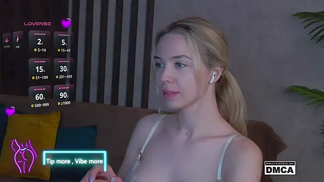 Holl1Would online show from March 2025 06:50:02 AM