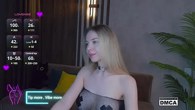 Holl1Would online show from March 2025 10:56:02 PM