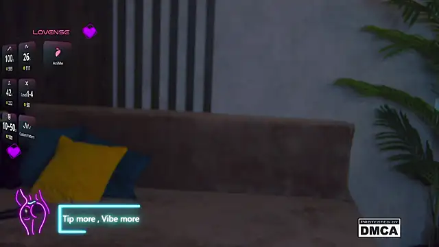 Holl1Would online show from February 2025 06:32:02 AM