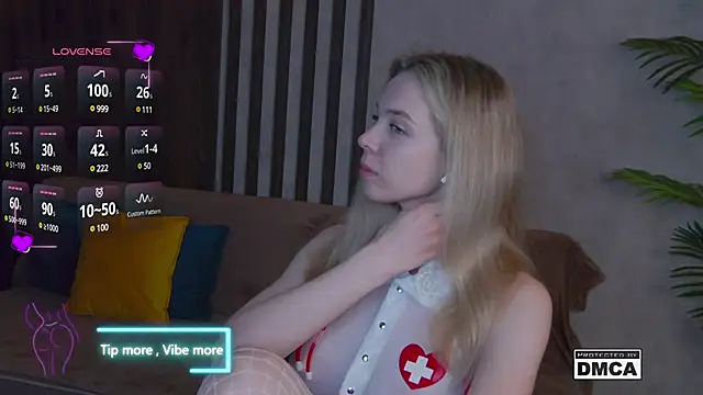 Holl1Would online show from March 2025 06:53:01 AM