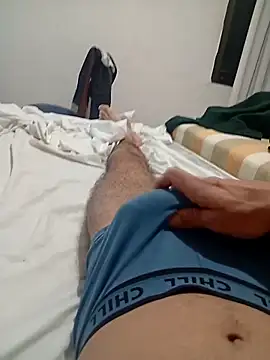 Snapshot of Ths005 chatting on October 2025 11:41:02 PM Ths005 online show from October 2025 11:41:02 PM