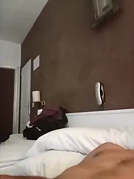 Snapshot of Ths005 chatting on September 2025 12:47:02 AM Ths005 online show from September 2025 12:47:02 AM