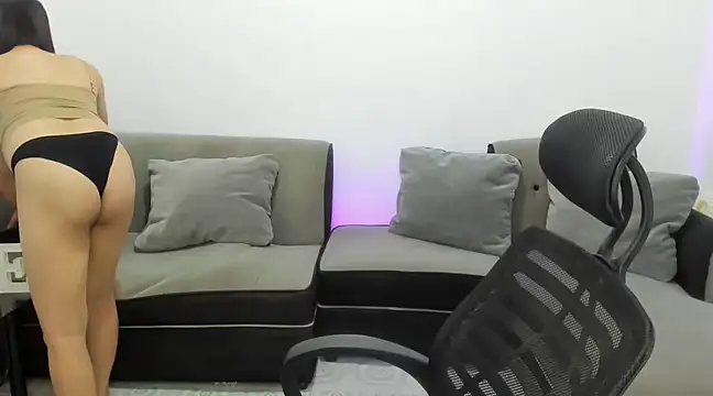 transbigcummer online show from March 2025 05:25:01 AM