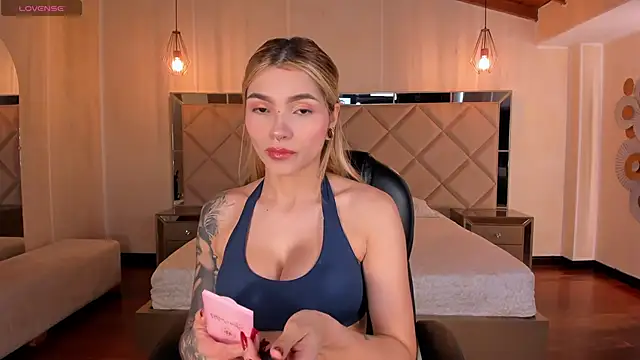 LexieWayne online show from April 2026 07:31:01 PM