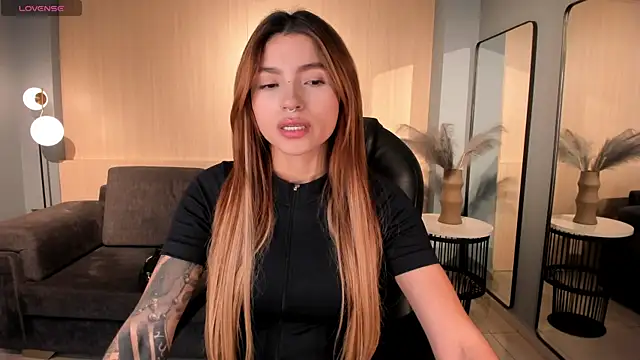 Snapshot of LexieWayne chatting on October 2025 09:23:02 PM LexieWayne online show from October 2025 09:23:02 PM