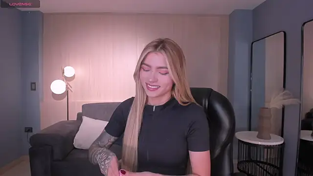 LexieWayne online show from April 2026 06:54:01 PM